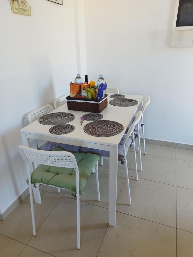 Villa Casa Del Sol 3 Bedroom Villa With Private Solar Covered 12M X 6M Pool Minimum Stay 7 Nights Chromecast And Wifi Throughout The Property Triquivijate Exteriér fotografie